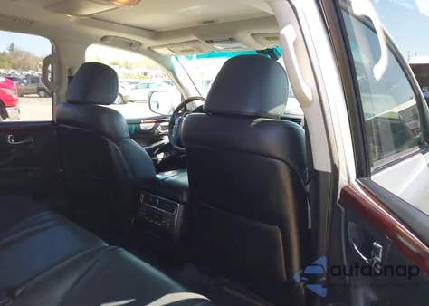 2011 Lexus Lx 570 z USA, uszkodzony, nr VIN JTJHY7AX7B4068546